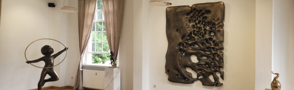 wall wal art sculpture reliëf plaquette BEVERLOO sculptor