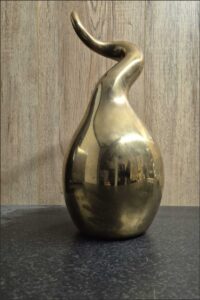 bronze brons sculpure spermcel seed